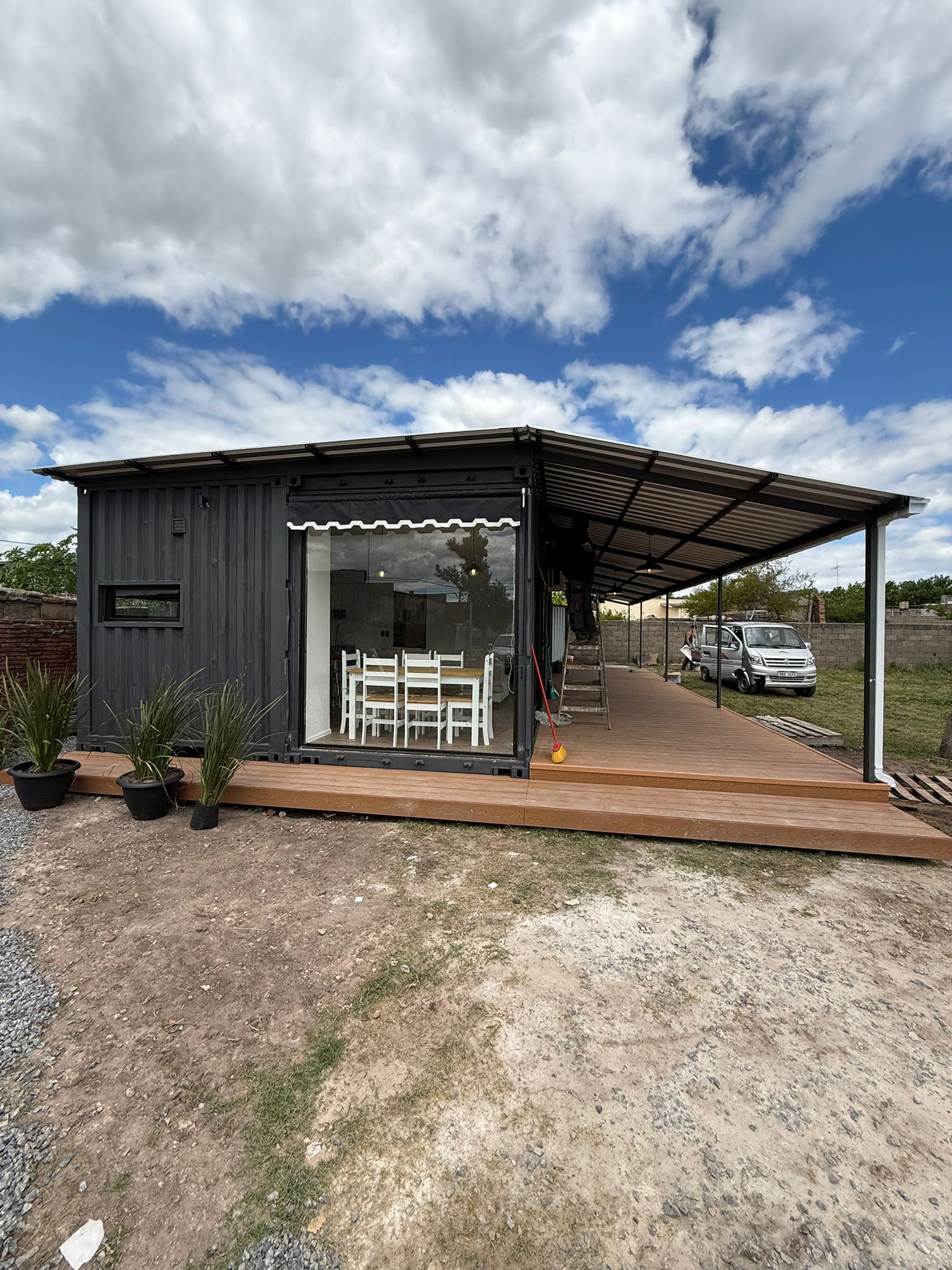 WhatsApp Image 2025-10-29 at 15.43.53 (1)